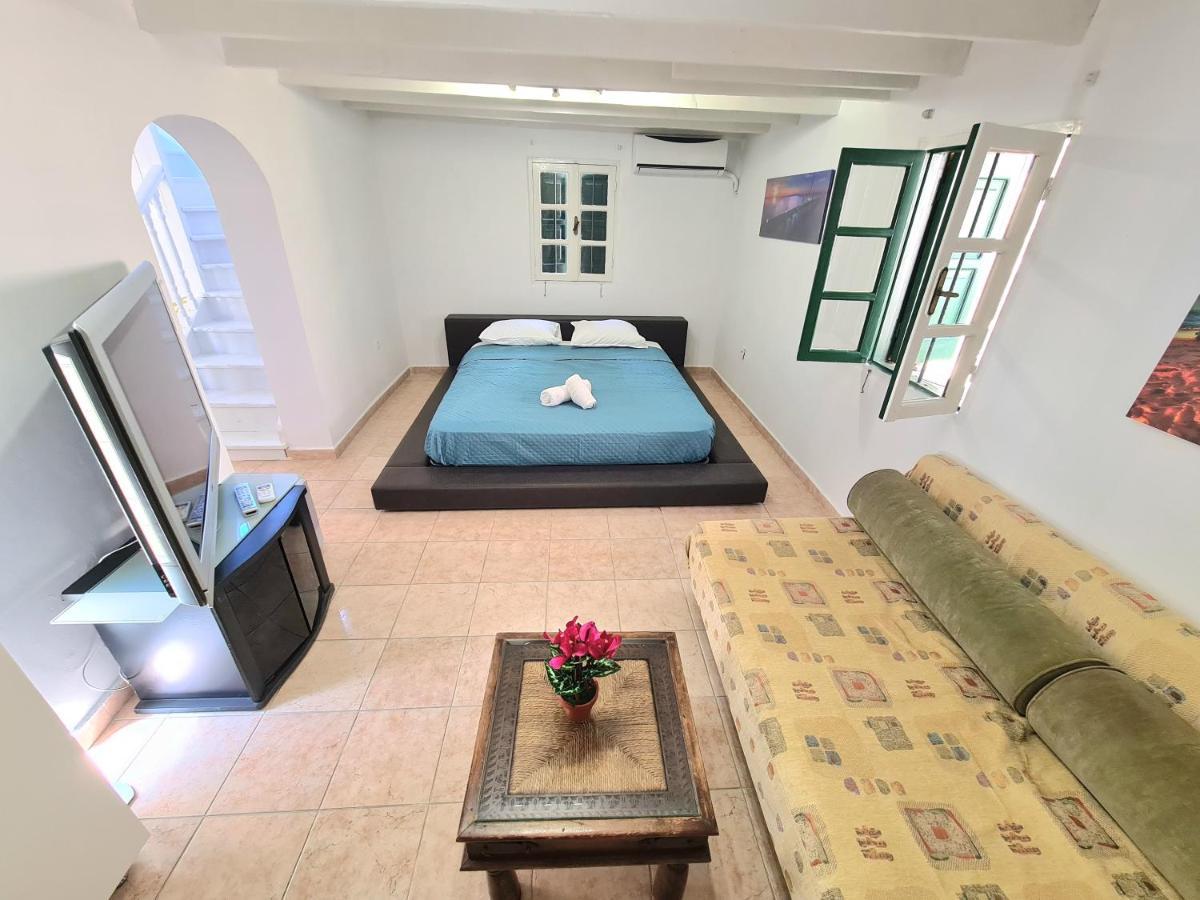 Elegant Traditional Suites & Leilighet *
